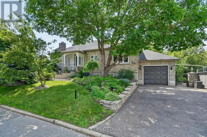246 MOUNTBATTEN AVENUE, Ottawa, Ontario K1H7L8