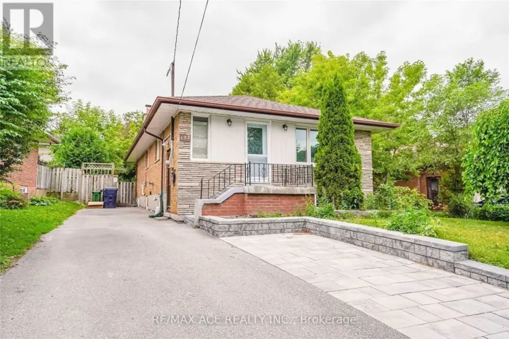 MAIN - 132 JANRAY DRIVE, Toronto (Woburn), Ontario M1G1Y9