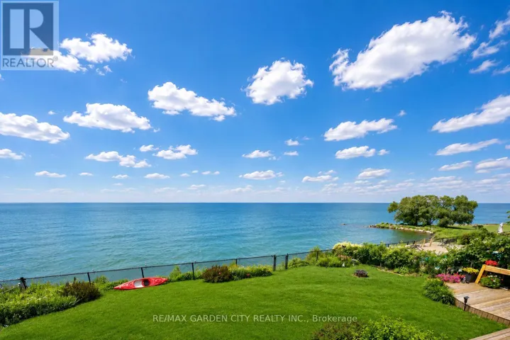 15 CHEVAL DRIVE, Grimsby (Grimsby Beach), Ontario L3J1A3
