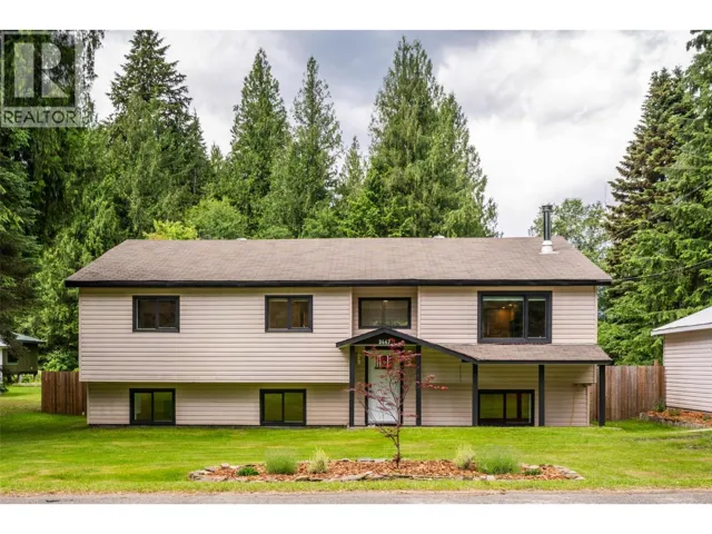 3447 Catherwood Road, Revelstoke, British Columbia V0E2S3