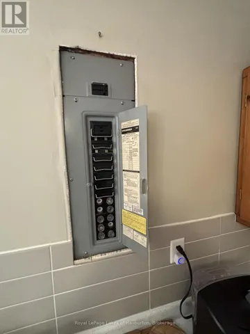 780
