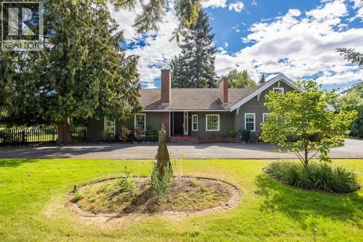 2065 Long Street, Kelowna, British Columbia V1Y1L3