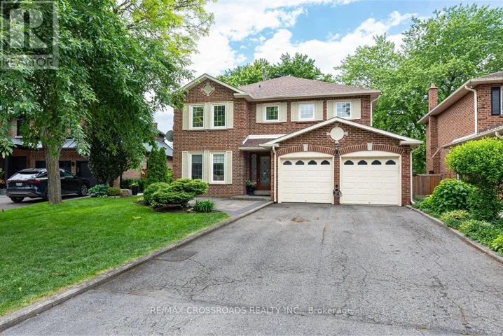 16 HEISEY DRIVE, Markham (Markham Village), Ontario L3P4P7