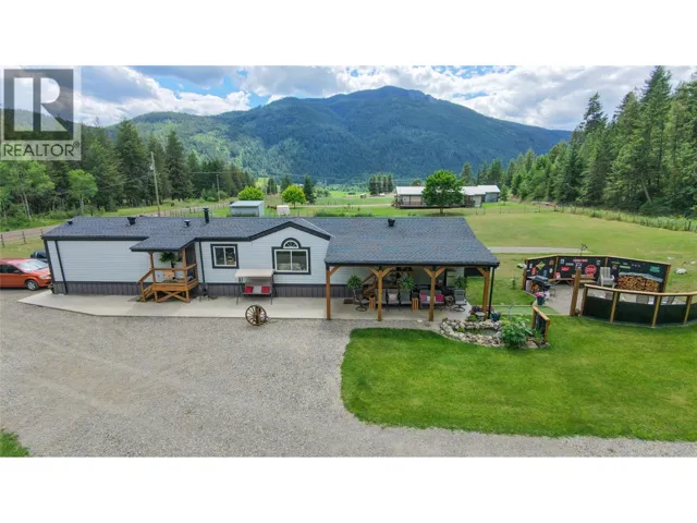 2884 Wetaskiwin Road, Falkland, British Columbia V0E1W1