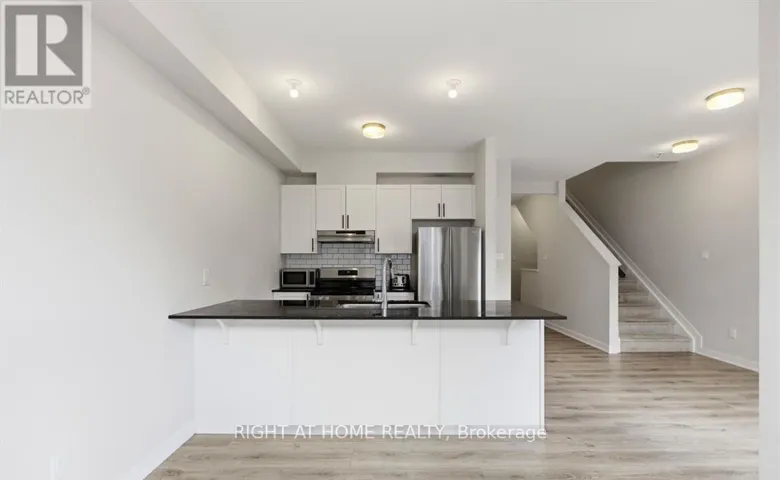 712 HAFLINGER ROW, Ottawa, Ontario K0A2Z0