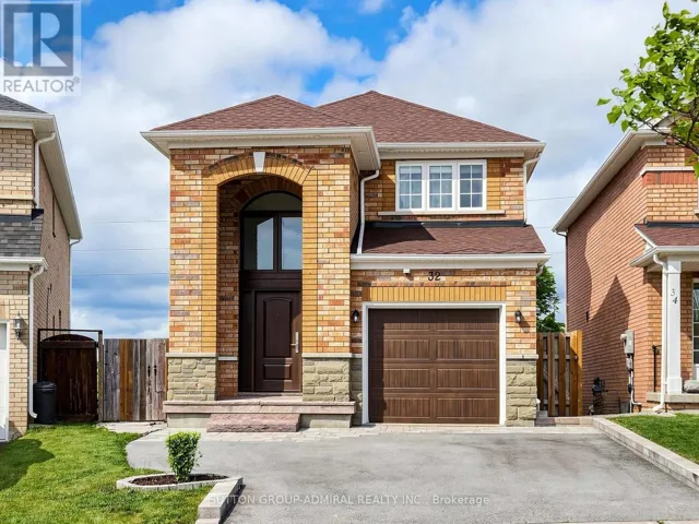 32 BEAVERBROOK CRESCENT, Vaughan, Ontario L6A3T3