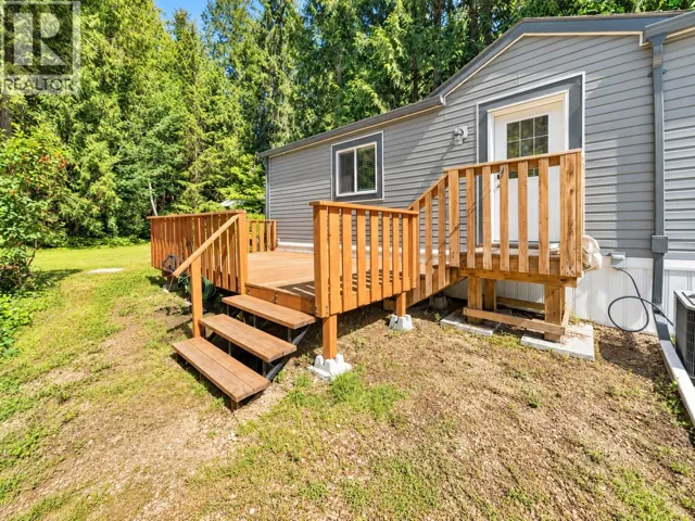5161 63 Avenue, Salmon Arm, British Columbia V0E1K0