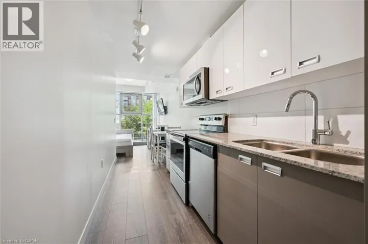 257 HEMLOCK Street Unit# 215, Waterloo, Ontario N2L0K2
