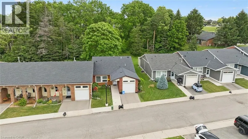 32 CARDINAL MINDSZENTY Boulevard, Hamilton, Ontario L9B2M3