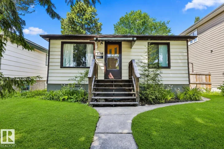 8318 80 AV NW, Edmonton, Alberta T6C0T1