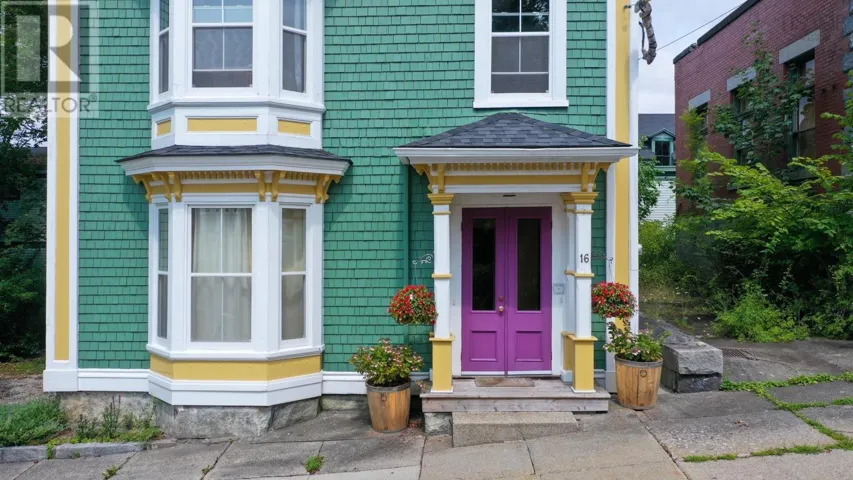16 John Street, Shelburne, Nova Scotia B0T1W0