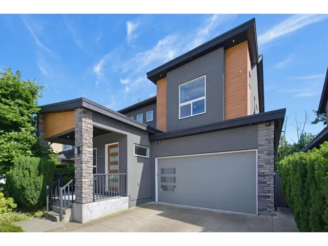 15868 105A AVENUE, Surrey, British Columbia V4N3J4