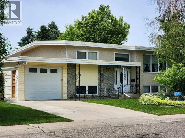 1818 Lakeside Road S, Lethbridge, Alberta T1K3P6