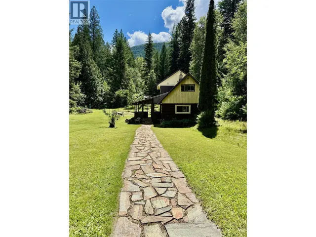 4019 Saunders Road, Winlaw, British Columbia V0G2J0
