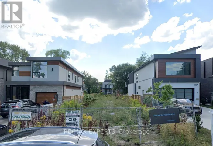 755 MONTBECK CRESCENT, Mississauga (Lakeview), Ontario L5G1P4