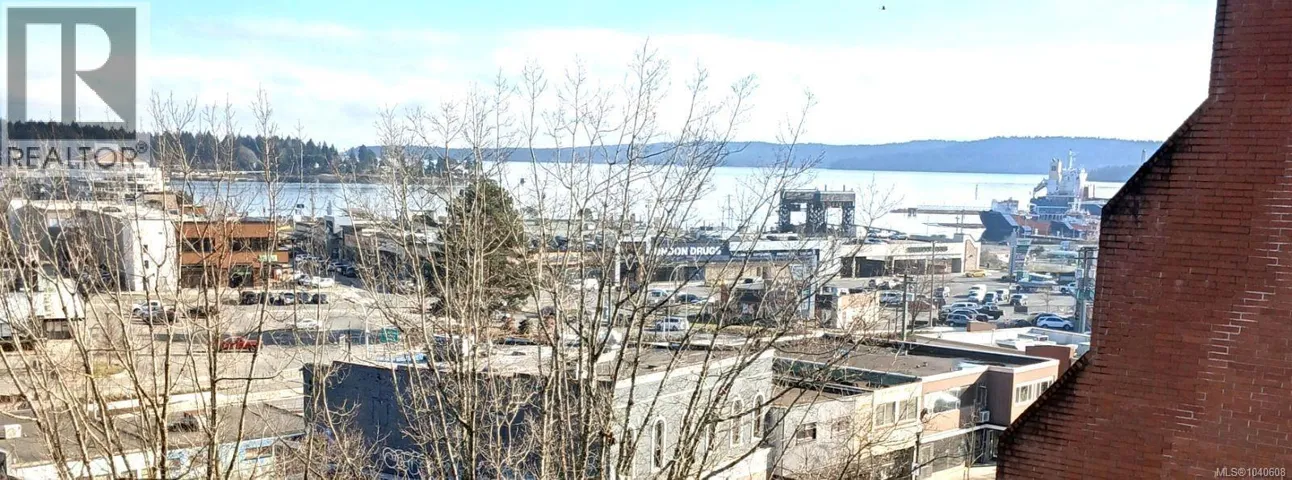 302 30 Cavan St, Nanaimo, British Columbia V9R6K3
