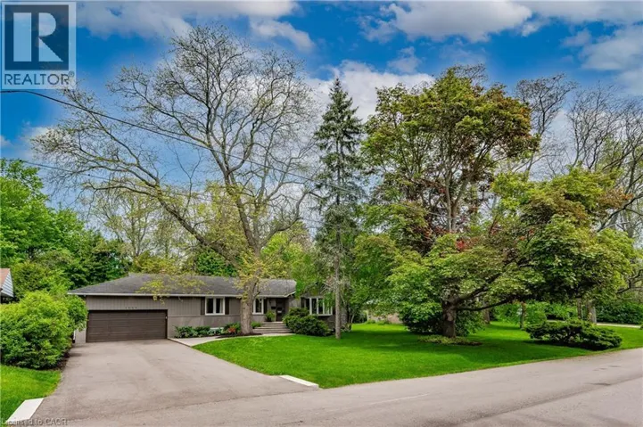 1589 CREDITON Parkway, Mississauga, Ontario L5G3X2