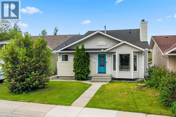1667 Meadowbrook Drive SE, Airdrie, Alberta T4A2A4