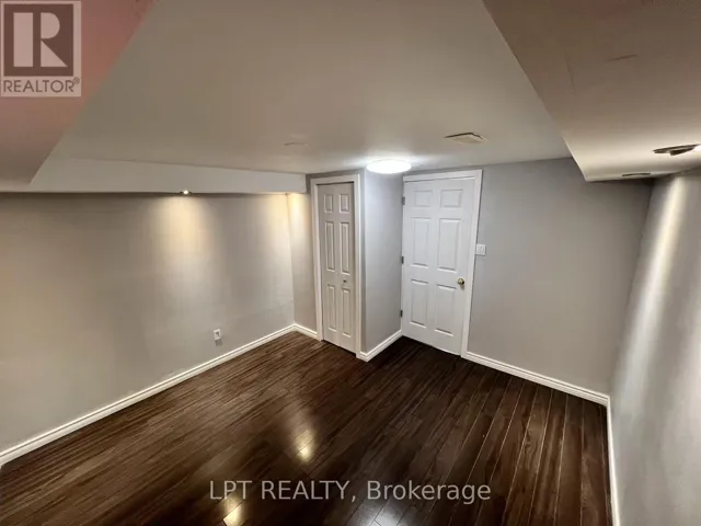 39 FRANKTON CRESCENT, Toronto (York University Heights), Ontario M2J1C2