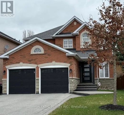 33 HILLPATH CRESCENT, Brampton (Snelgrove), Ontario L6Z4T7