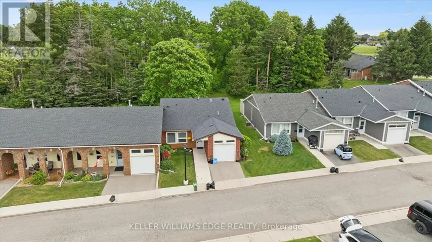 32 CARDINAL MINDSZENTY BOULEVARD, Hamilton (Kennedy), Ontario L9B2M3