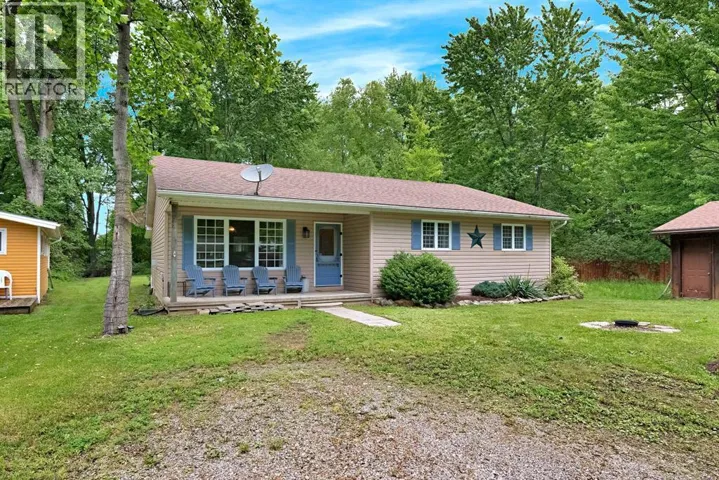 6238 London ROAD, Lambton Shores, Ontario N0N1J0