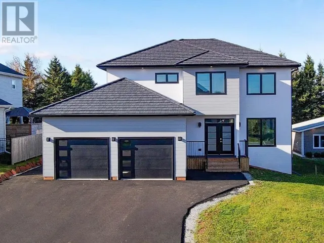 7 Maple Leaf Row, Stratford, Prince Edward Island C1B4E5