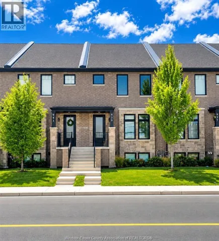 955 WALKER ROAD, Windsor, Ontario N8Y2N6