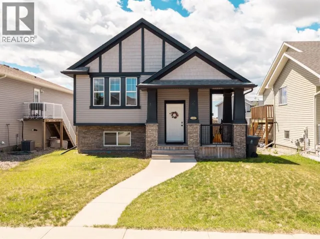 148 Mt Sundial Court W, Lethbridge, Alberta T1J5C2