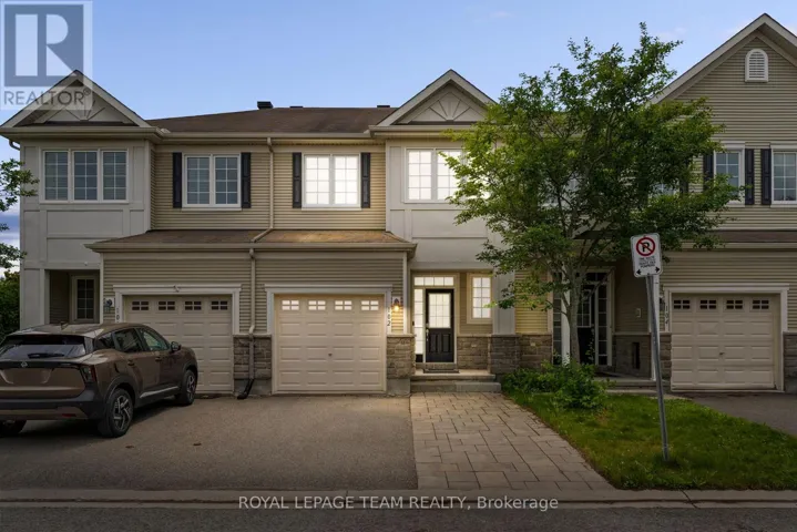 102 LOCHNAW PRIVATE, Ottawa, Ontario K2J5X6