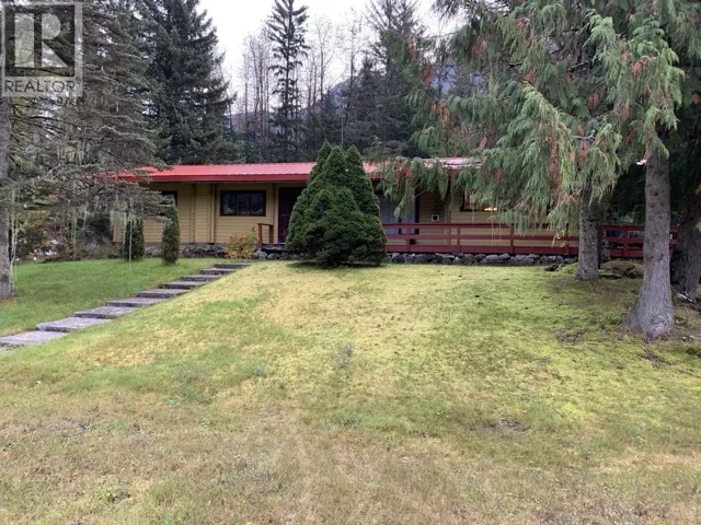 1014 RAILWAY STREET, Stewart, British Columbia V0T1W0