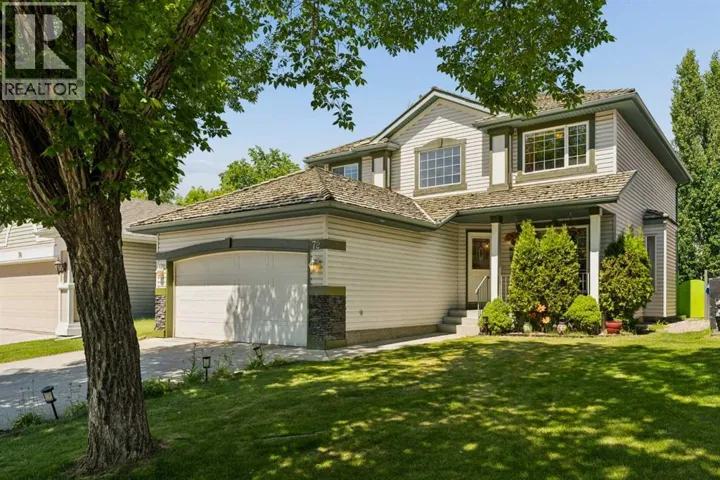 72 Douglas Glen Heights SE, Calgary, Alberta T2Z3T5