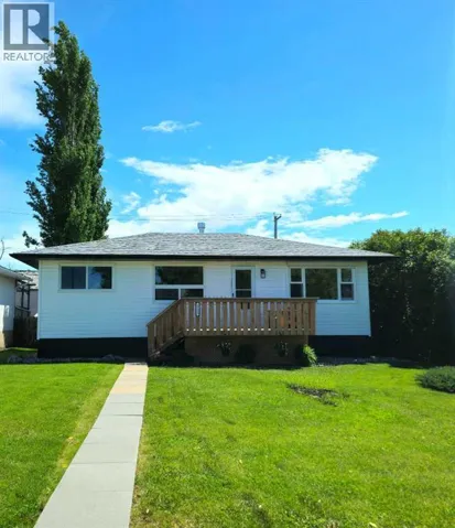 2133 21 Avenue, Bowden, Alberta T0M0K0