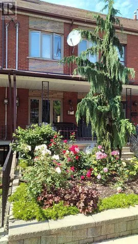 MAIN - 48 ULSTER STREET, Toronto (University), Ontario M5S1E3