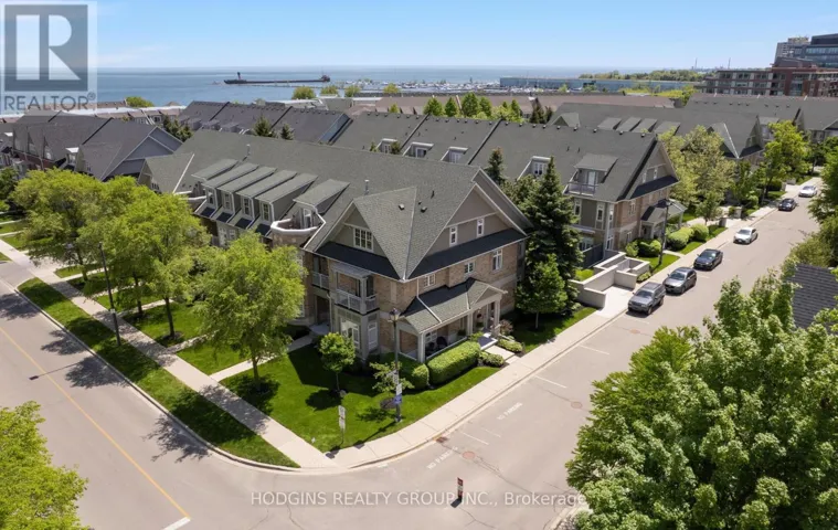 42 - 136 ST LAWRENCE DRIVE, Mississauga (Port Credit), Ontario L5G4V1