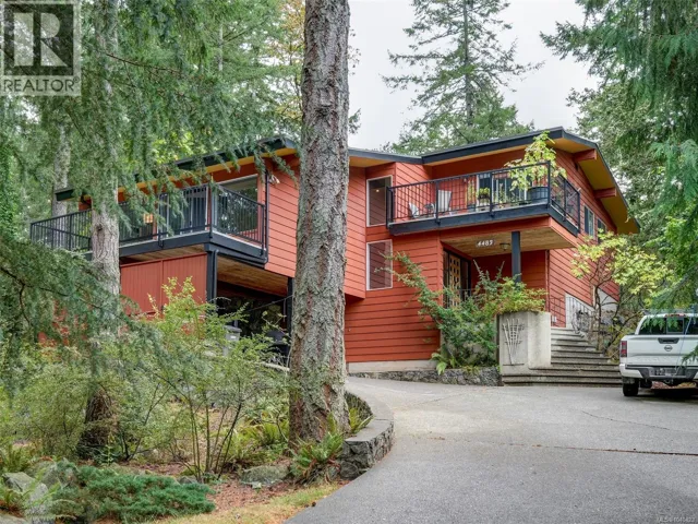 4482 Emily Carr Dr, Saanich, British Columbia V8X2N6