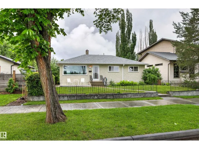 8707 69 AV NW, Edmonton, Alberta T6E0R8