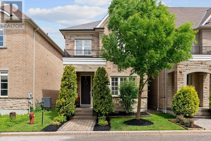 6 MAYAPPLE LANE, Richmond Hill (Oak Ridges Lake Wilcox), Ontario L4E1B8