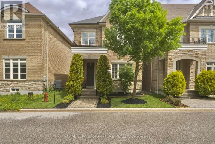 6 MAYAPPLE LANE, Richmond Hill (Oak Ridges Lake Wilcox), Ontario L4E1B8