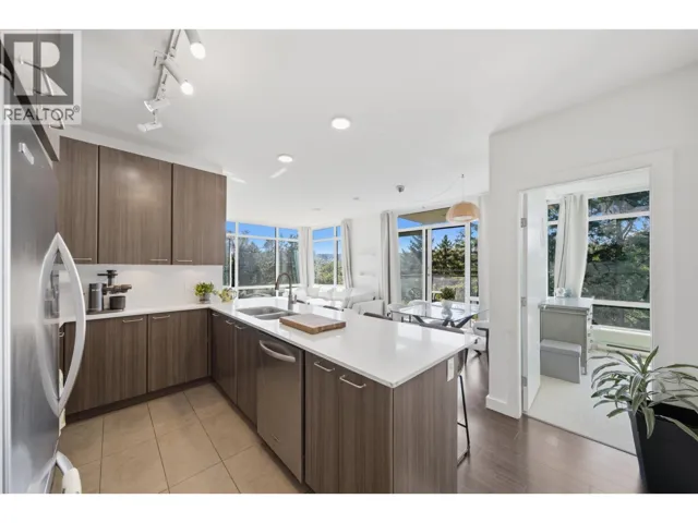 802 2789 SHAUGHNESSY STREET, Port Coquitlam, British Columbia V3C0C3