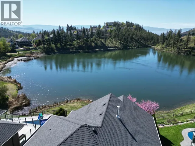 1902 Hidden Lake Place, Kelowna, British Columbia V1V2W8