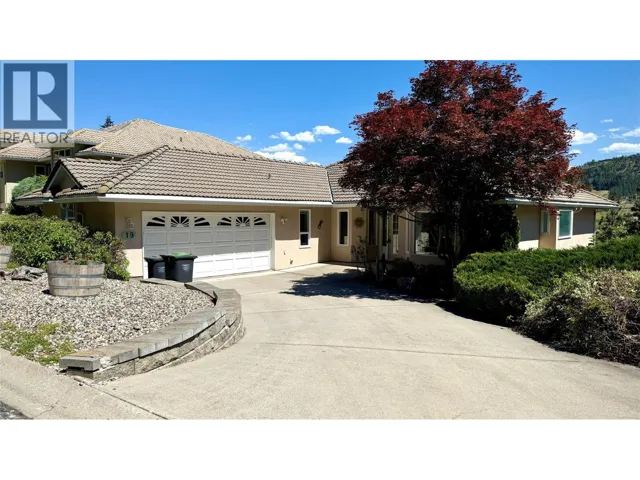 452 Glen Pine Court Unit# 19, Kelowna, British Columbia V1V1W7