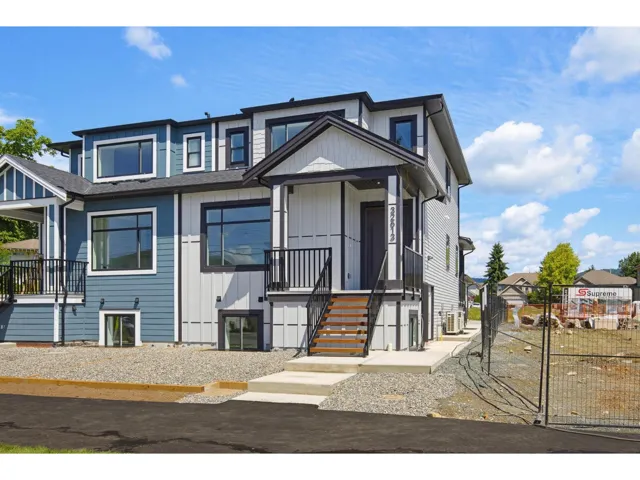32613 CHERRY AVENUE, Mission, British Columbia V2V2T8