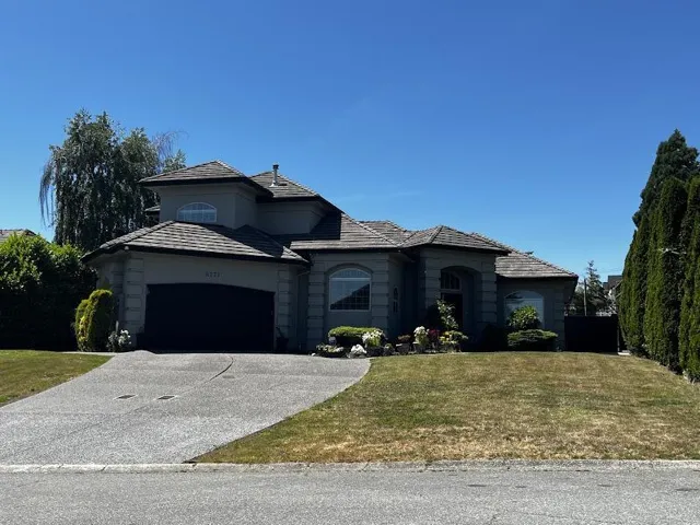 5777 W KETTLE CRESCENT, Surrey, British Columbia V3S8R6