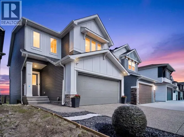 134 Hotchkiss Manor SE, Calgary, Alberta T3S0J5