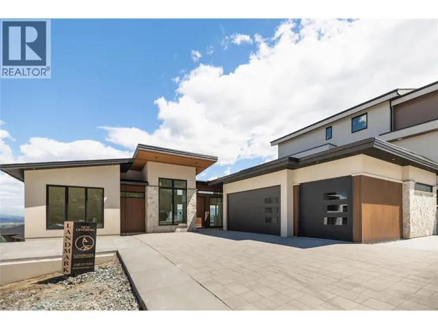 1004 Emslie Street, Kelowna, British Columbia V1W0C3
