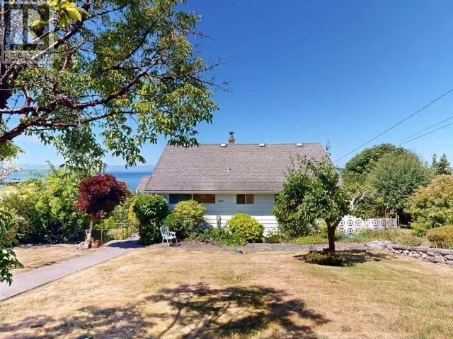 4459 OMINECA AVE, Powell River, British Columbia V8A2P8