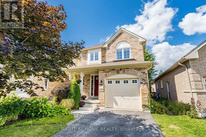 1352 WADEBRIDGE CRESCENT, Oshawa (Eastdale), Ontario L1K3B2
