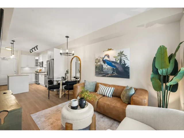 101 11063 RAVINE ROAD, Surrey, British Columbia V3T3X5