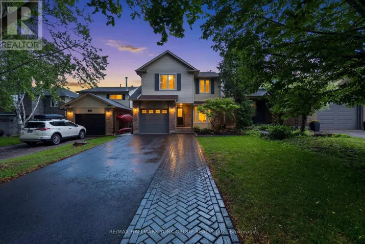 12 ODIN CRESCENT, Aurora (Aurora Village), Ontario L4G3T4
